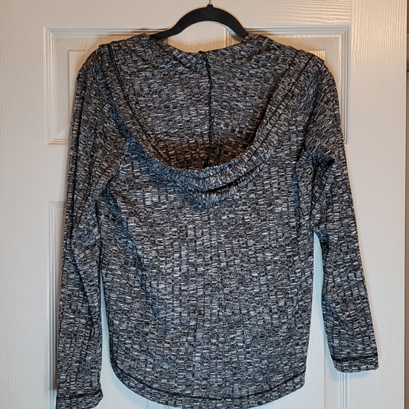 Juicy Couture Blouse With Attached Tank Top - Picture 6 of 10